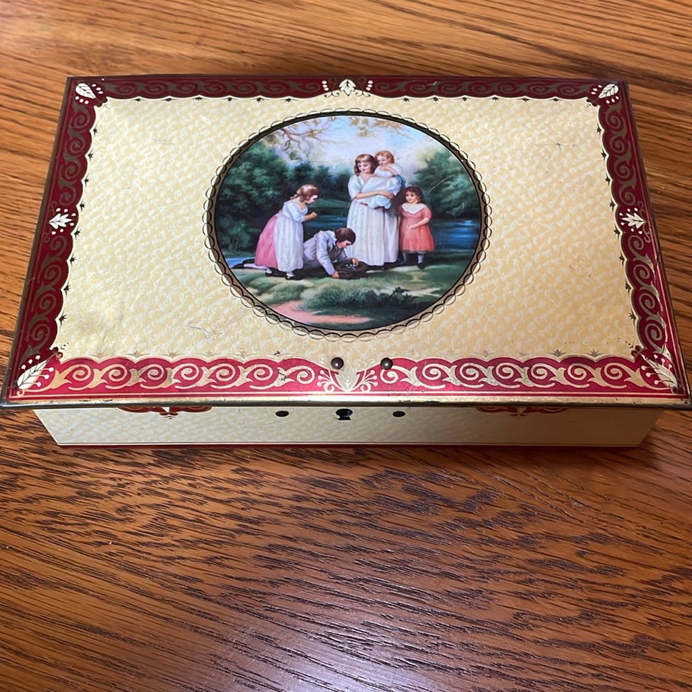 The Worlds Thorne’s Premier Toffee Tin